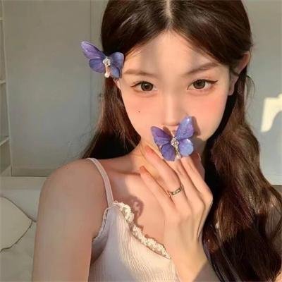 陪她一会儿